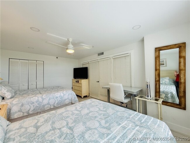Building Photo - 8800 S Ocean Dr