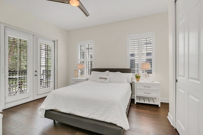 Building Photo - Beautiful Baldwin Park Orlando Town Home