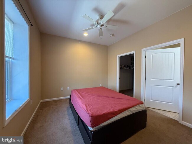 Building Photo - 2 S 3rd St