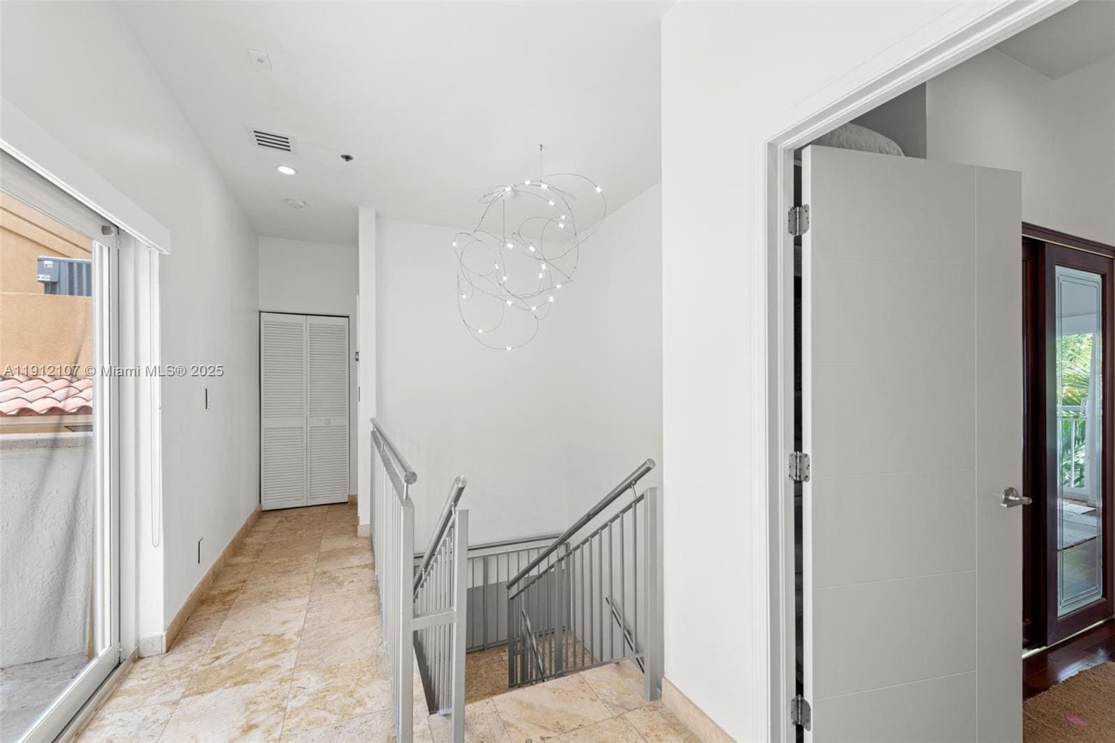 Building Photo - 100 Jefferson Ave