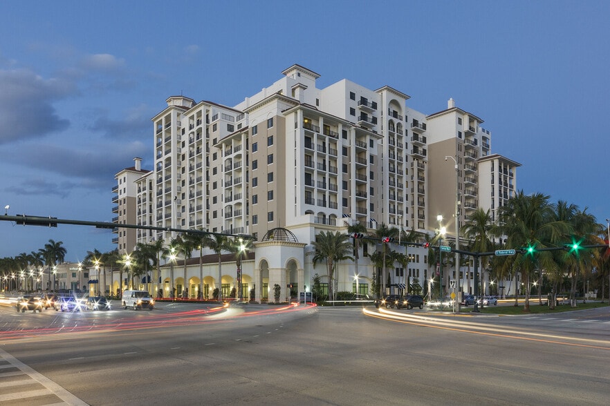 Primary Photo - 101 Via Mizner