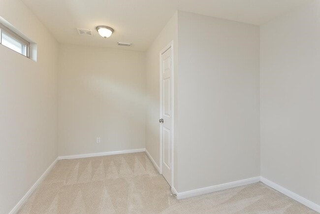 Building Photo - 3327 Summerwood Ln