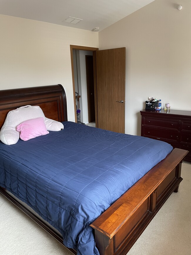 Building Photo - 1508 W Jefferson Ave