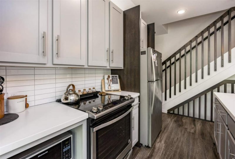 Building Photo - 527 S Dubuque St