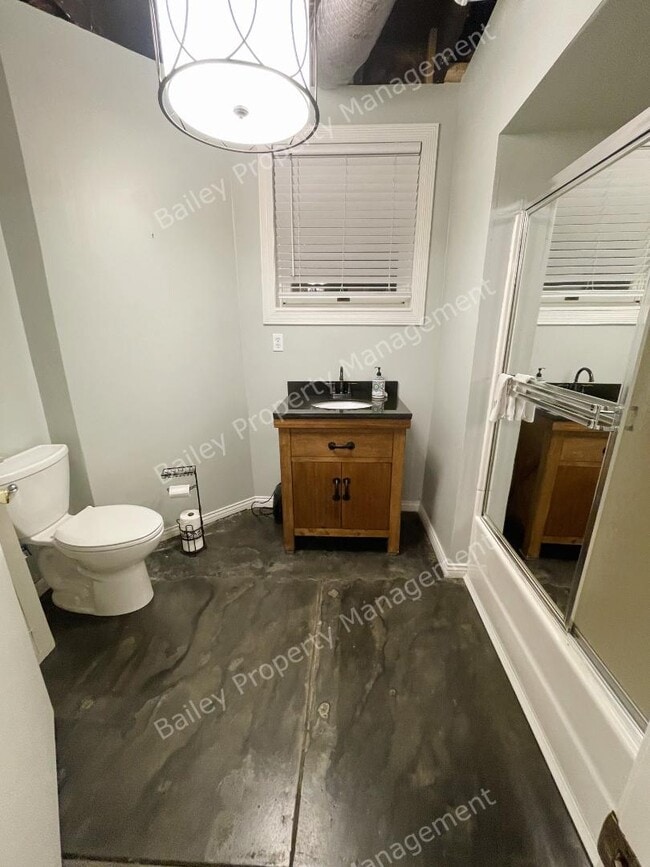 Building Photo - 1458 Cherokee Rd