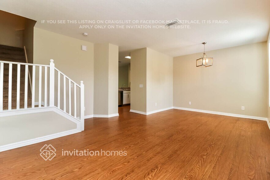 Building Photo - 1220 Charlesworth Dr