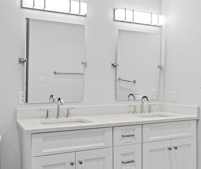 Building Photo - Gorgeous South Boston 1BR in elevator building - new construction in 2024