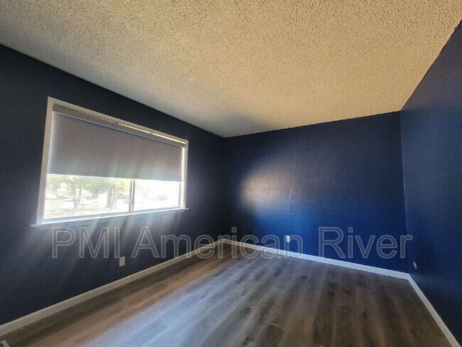 Building Photo - 10 La Pera Ct