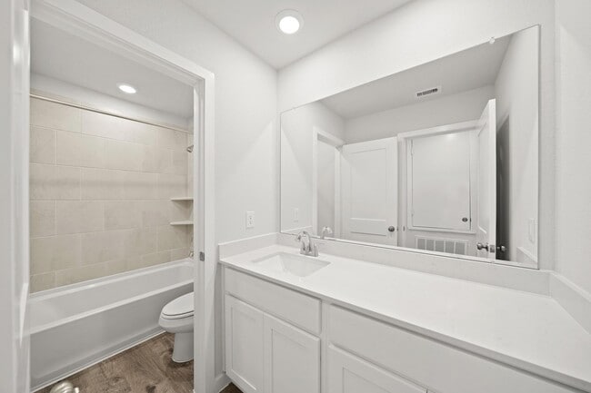 Building Photo - 4006 Crowning Ct