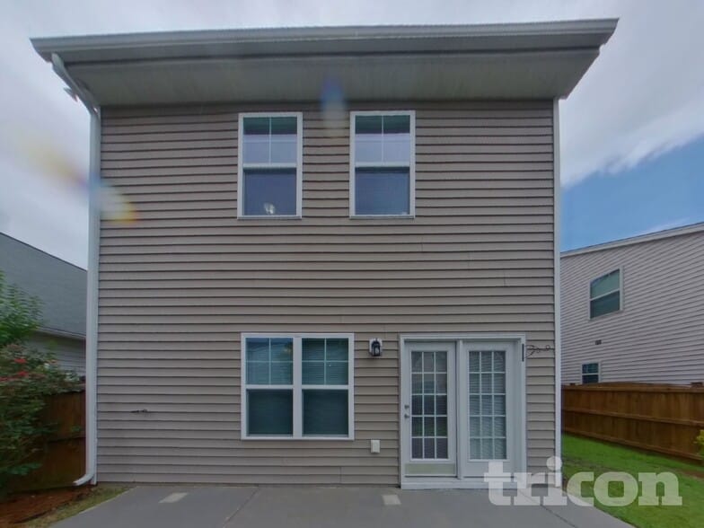 Building Photo - 9 Routhland Ct