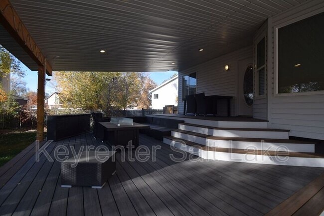 Building Photo - 1814 Whisperwood Cir