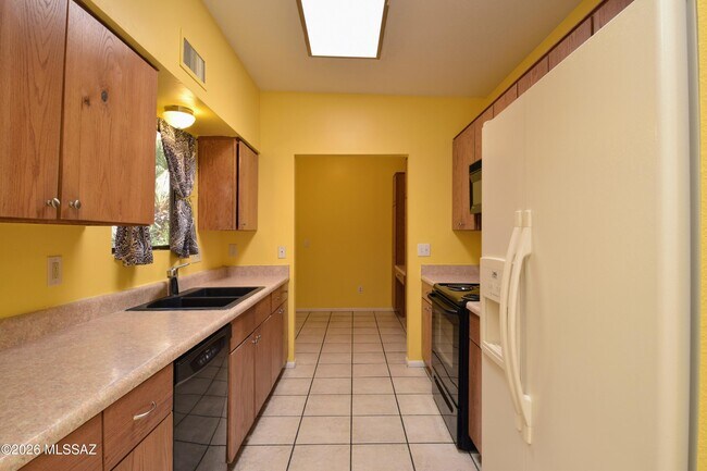 Building Photo - 3352 E Popinac Loop