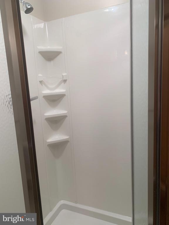 Building Photo - 110 Beech Ln