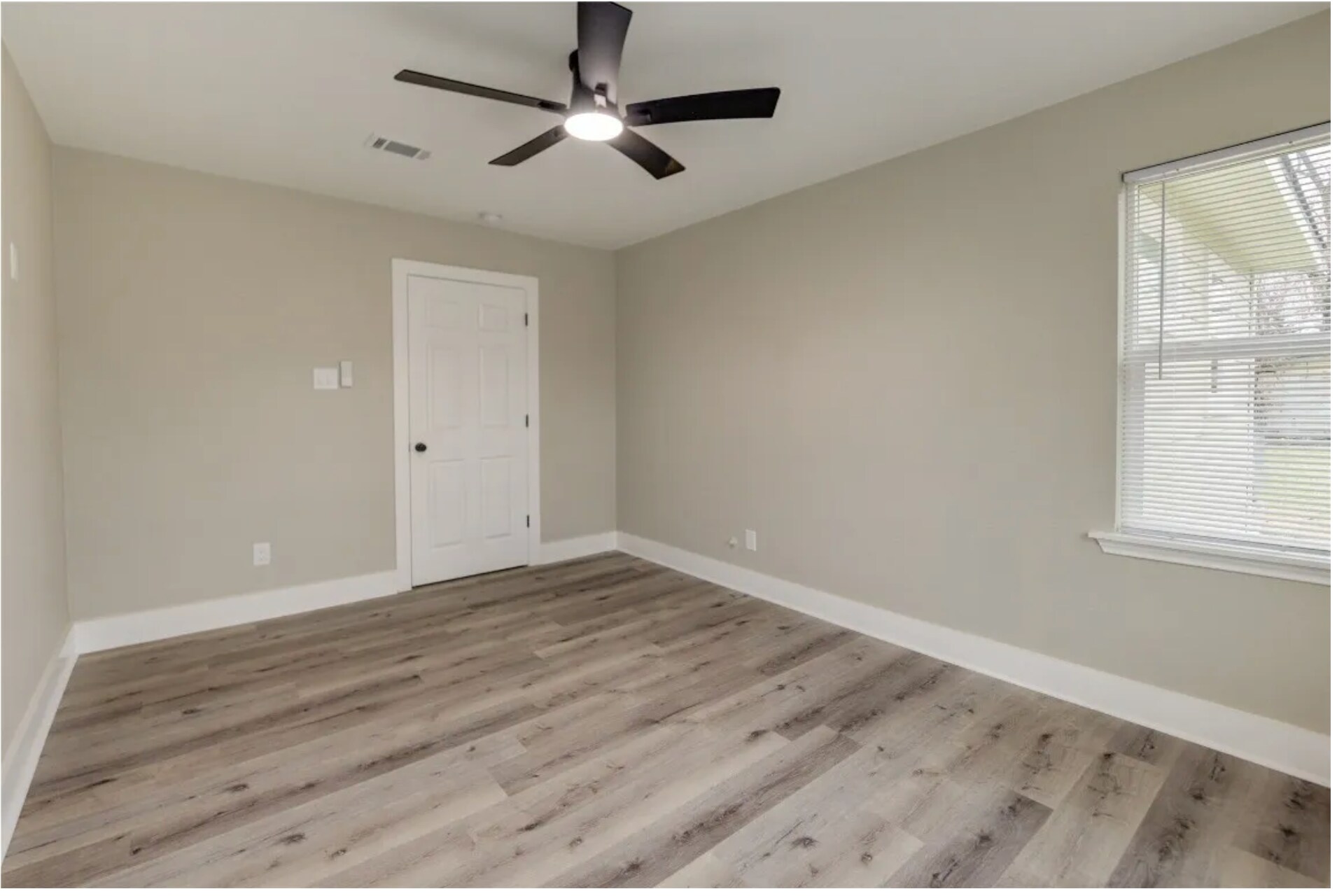 Building Photo - 6603 Narcissus St