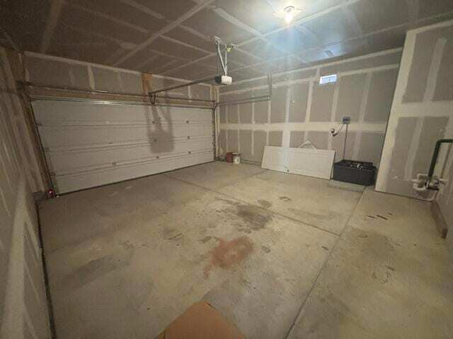 Building Photo - 1502 Calle Oeste NW