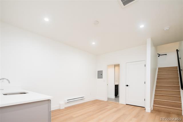 Building Photo - 267 S Jackson St