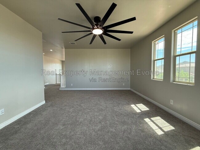 Building Photo - 5352 W Farmhand Dr
