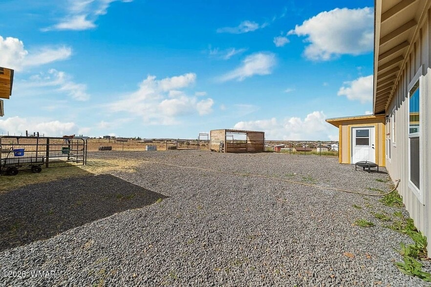 Building Photo - 660 Foothills Blvd