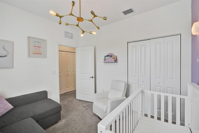 Building Photo - 20741 NE 5th Ct