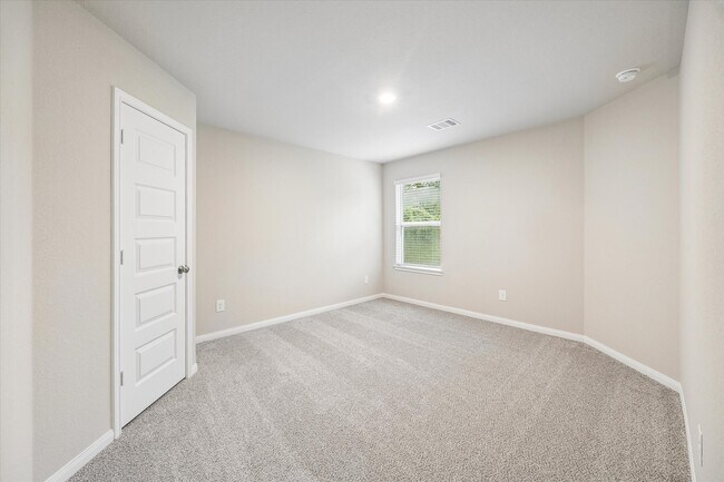 Building Photo - 13520 Sauger Ct