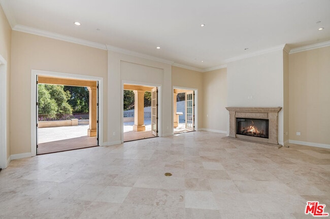 Building Photo - 17390 Tramonto Dr