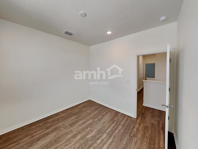 Building Photo - 2716 Geronimo Creek