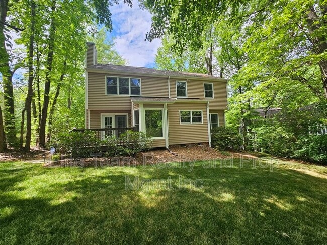 Building Photo - 4015 Brownes Ferry Rd