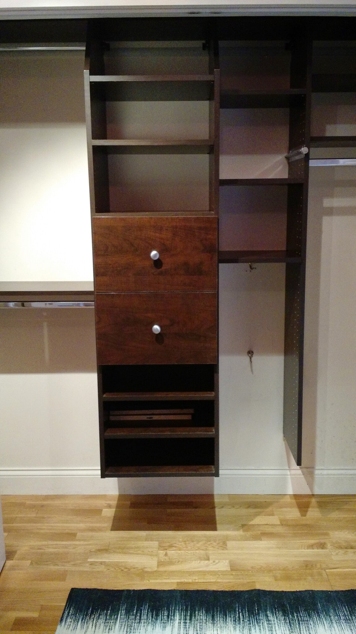 Building Photo - 450 W Briar Plz