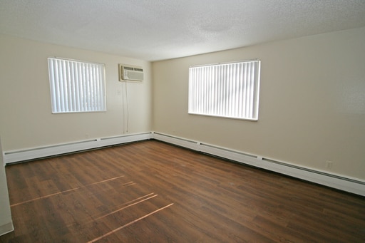 Building Photo - Pecos Apartments