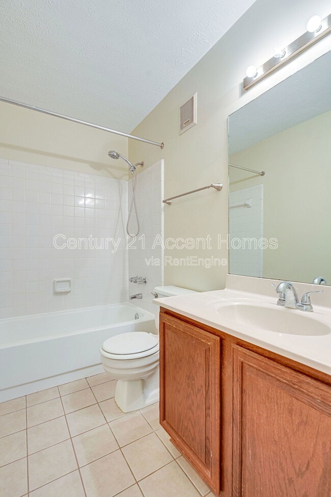 Building Photo - 9941 Oakton Terrace Rd