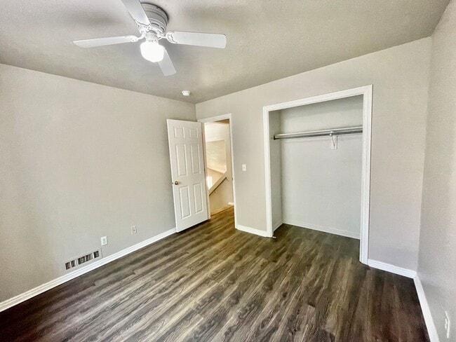 Building Photo - Pet-Friendly Three Bedroom Townhome in Hurricane