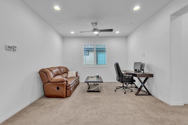 Building Photo - 3013 Historic Horizon Ave