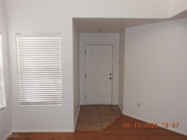 Building Photo - 9504 Havasu Canyon Ave
