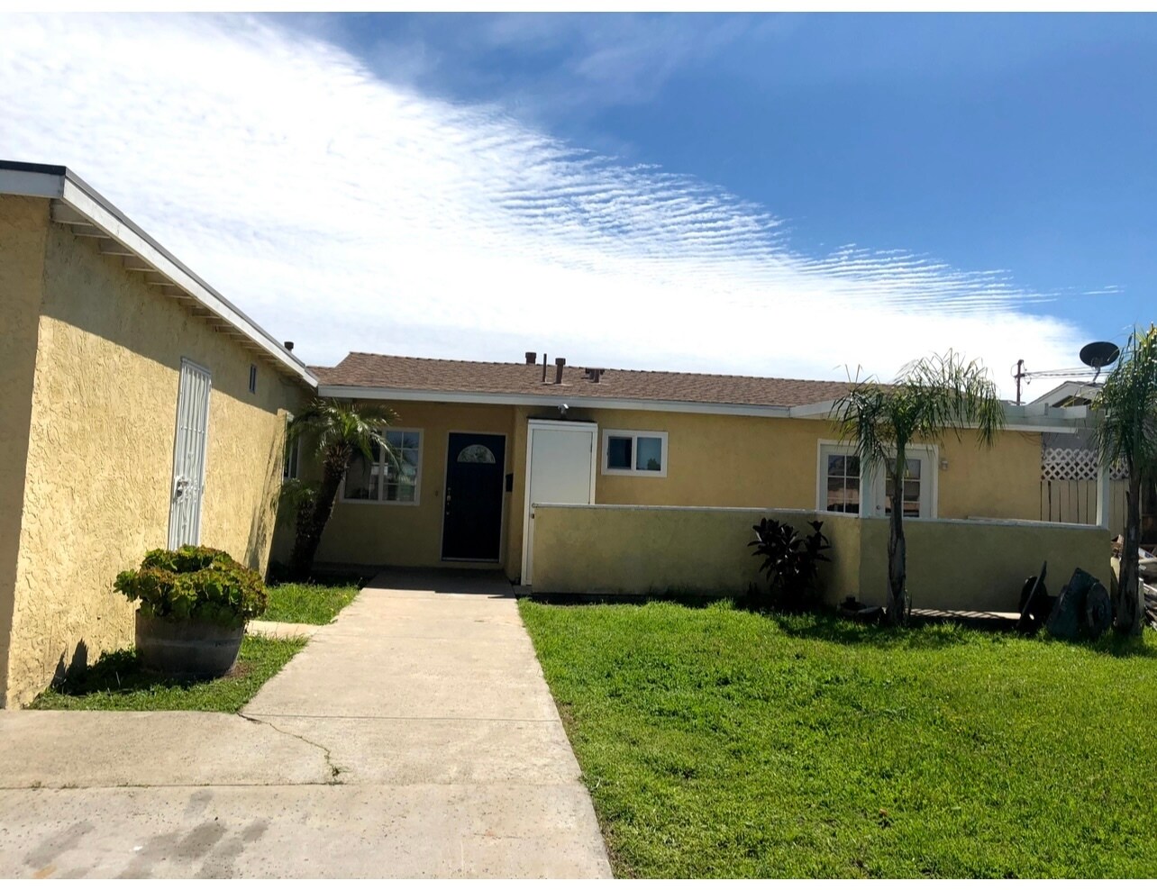 Property View - 122 E Quintard St