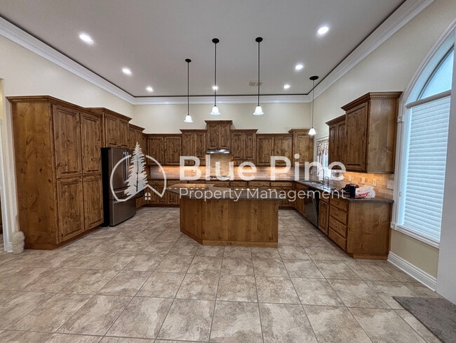 Building Photo - 5245 Jupiter Hills Dr
