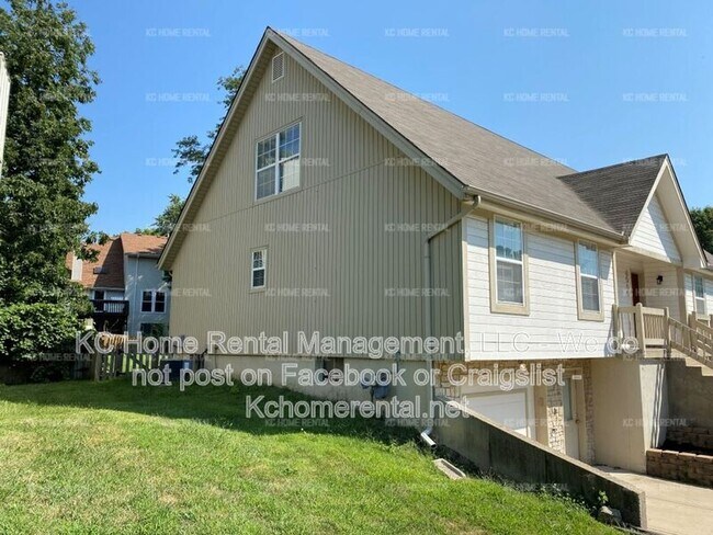 Building Photo - 8002 NW 79th Pl