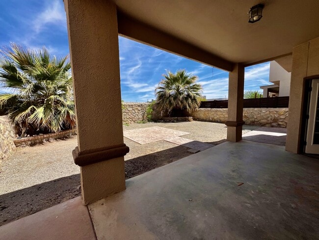 Building Photo - 3727 Grand Bahamas Dr