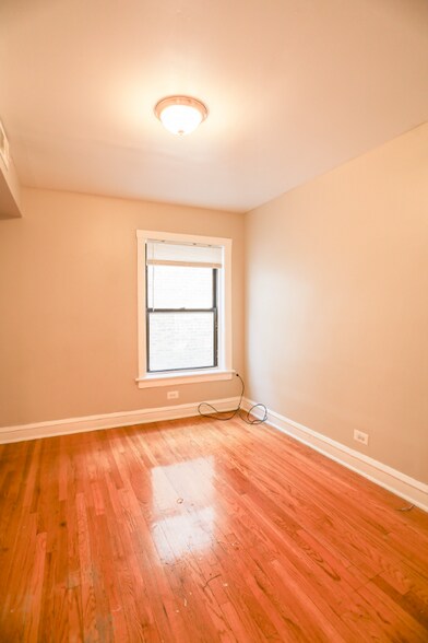 Building Photo - 2625 N Spaulding Ave