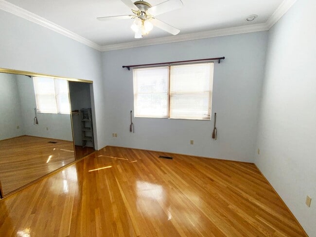 Building Photo - 1bd/1ba Apartment with San Diego Bay Views