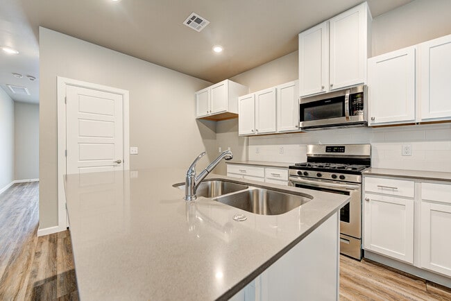 Building Photo - 13503 Bluejacket Dr