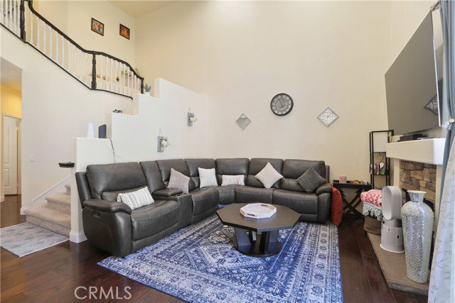 Building Photo - 98 Mira Mesa