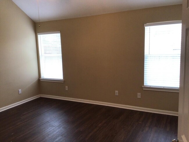 Building Photo - 17823 Trophy Deer Ct