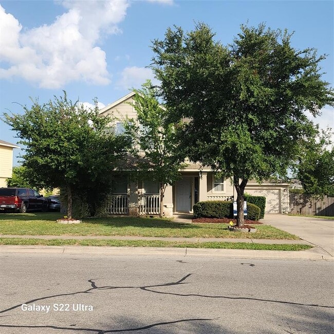 Building Photo - 2341 Bluffstone Dr