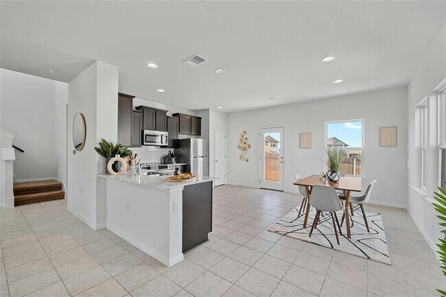 Building Photo - 9713 Grapevine Leaf Dr