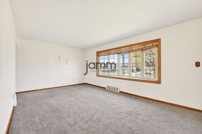 Building Photo - 16261 Remora Blvd