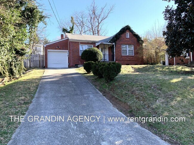 Primary Photo - 2460 Livingston Road Southwest