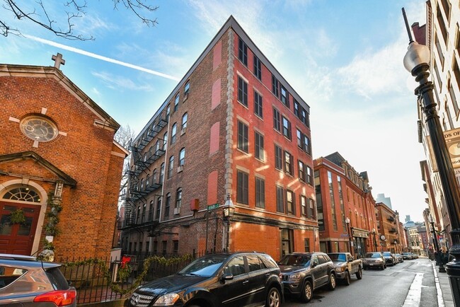 Building Photo - 181 Salem St