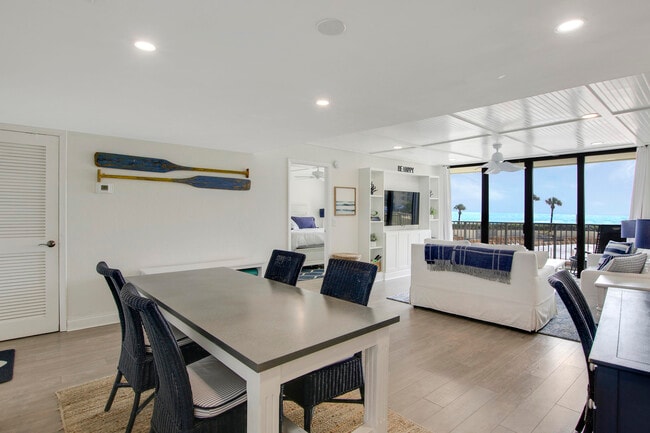 Building Photo - 200 Ocean Trail Way
