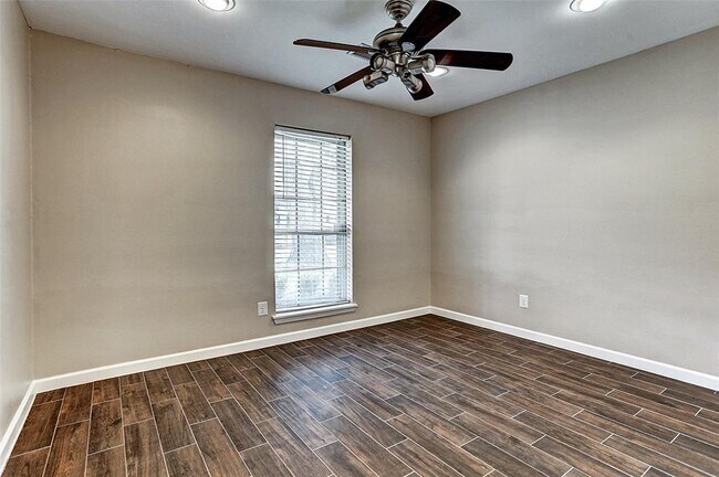 Building Photo - 6031 Cerritos Dr