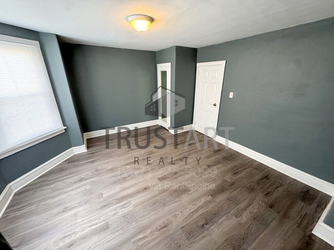 Building Photo - 2640 S Robinson St